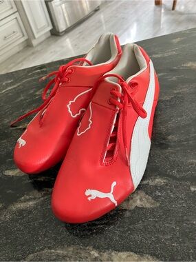 Puma Ferrari Future Cat sneakers Sz 8